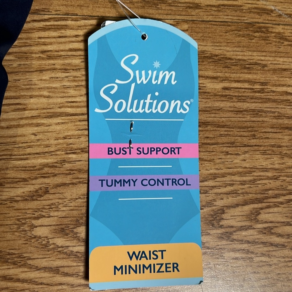 Brand: Swim Solutions
Swim Solutions Women's Tummy Control size 12 A511 - Picture 4 of 4